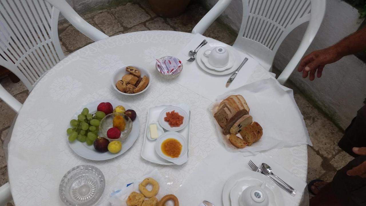 Palazzo Bitonti Bed and Breakfast Gagliano del Capo Buitenkant foto